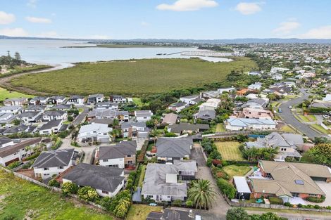 Photo of property in 1/12 Bannings Way, Hobsonville, Auckland, 0618