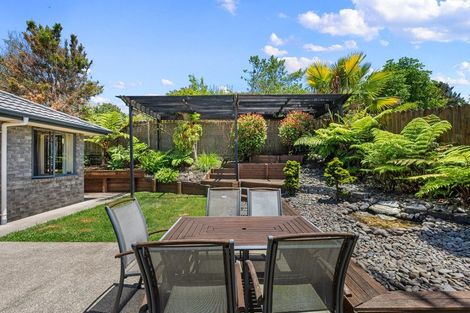 Photo of property in 56 Cabeleigh Drive, Helensville, 0800