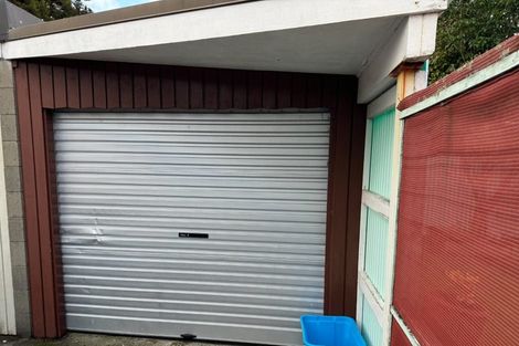 Photo of property in 7-8 Amberley Grove, Hutt Central, Lower Hutt, 5010