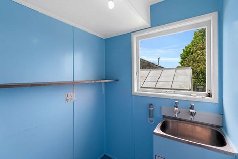 Photo of property in 23 Fernleigh Avenue, Waiuku, 2123