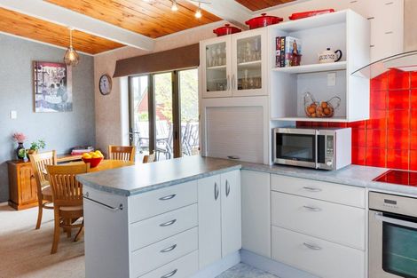 Photo of property in 69 Waterloo Crescent, Hokowhitu, Palmerston North, 4410