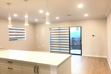 Photo of property in 8 Drover Close, Flat Bush, Auckland, 2019