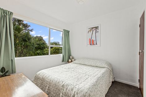 Photo of property in 1/15 Trojan Crescent, New Lynn, Auckland, 0600