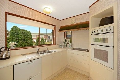 Photo of property in 1/37 Rangitoto Terrace, Milford, Auckland, 0620