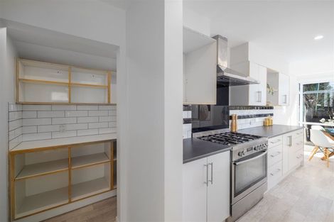 Photo of property in 14 Rowcliffe Crescent, Avonside, Christchurch, 8061