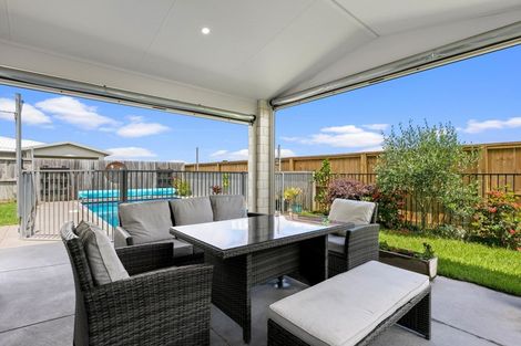 Photo of property in 34 Hiria Crescent, Papamoa Beach, Papamoa, 3118