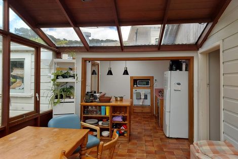 Photo of property in 2 Naughton Terrace, Kilbirnie, Wellington, 6022