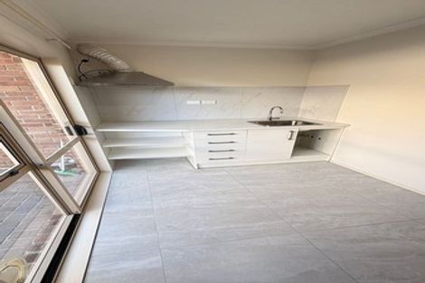 Photo of property in 20 Carousel Crescent, East Tamaki Heights, Auckland, 2016