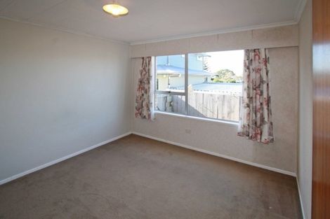 Photo of property in 2/10 Birdwood Avenue, Moturoa, New Plymouth, 4310