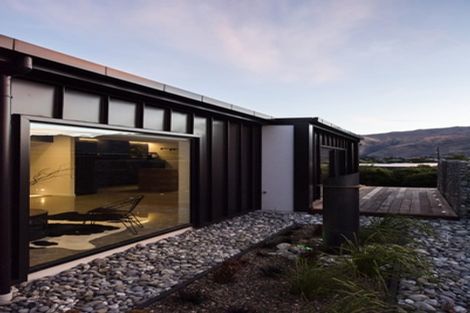 Photo of property in 9 Matipo Street, Wanaka, 9305
