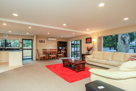 Photo of property in 6 Karen Road, Laingholm, Auckland, 0604