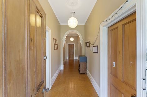 Photo of property in 32 Aylmer Street, Somerfield, Christchurch, 8024