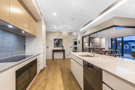 Photo of property in 4 Rotorua Grove, Aotea, Porirua, 5024