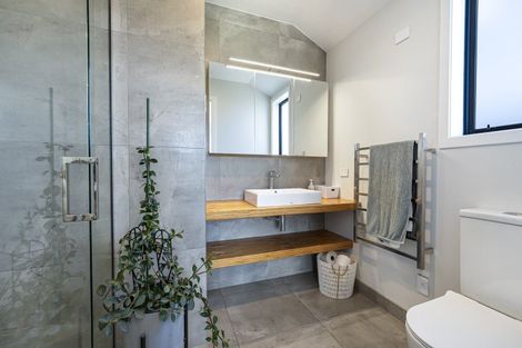 Photo of property in 2 Huntaway Close, Stoke, Nelson, 7011