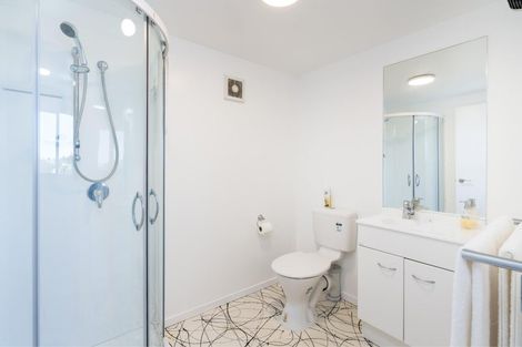 Photo of property in 28 Shandon Road, Vauxhall, Dunedin, 9013