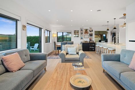 Photo of property in 16 Tokerau Crescent, Pukekohe, 2120