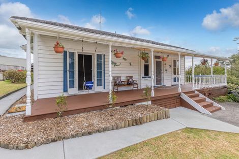 Photo of property in 14 Hillside Heights Road, Huntly, 3771