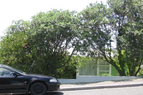 Photo of property in 1/115 Rangatira Road, Beach Haven, Auckland, 0626