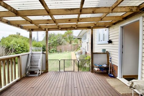 Photo of property in 62 Tudor Road, Henderson, Auckland, 0610