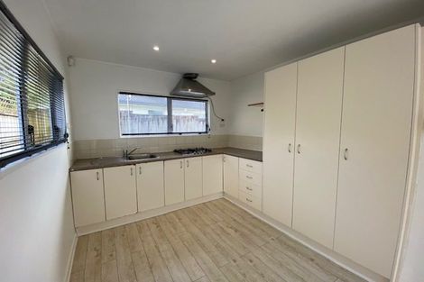 Photo of property in 145 Millhouse Drive, Golflands, Auckland, 2013