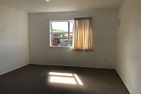 Photo of property in 6 Tangelo Place, Bucklands Beach, Auckland, 2012