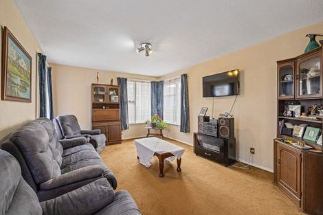 Photo of property in 413 Linwood Avenue, Bromley, Christchurch, 8062