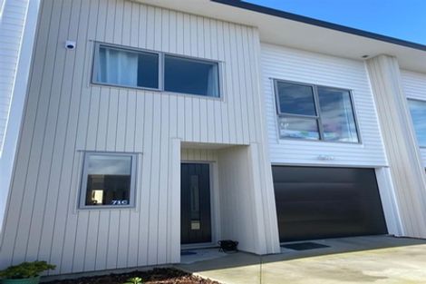 Photo of property in 71c Glenmore Road, Sunnyhills, Auckland, 2010