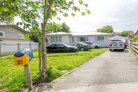 Photo of property in 27 Mokau Place, Terrace End, Palmerston North, 4410