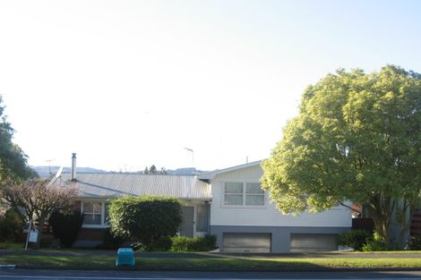 Photo of property in 400 Great South Road, Opaheke, Papakura, 2113