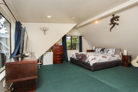 Photo of property in 6 Karen Road, Laingholm, Auckland, 0604