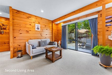 Photo of property in 2/301 Sunset Road, Sunnynook, Auckland, 0632