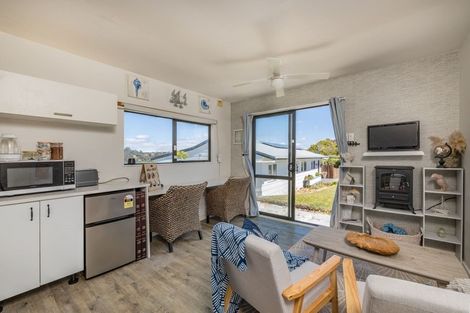 Photo of property in 6 Brumby Lane, Russell, 0272