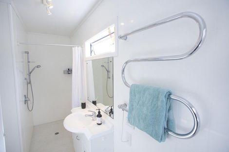 Photo of property in 144a Kiwi Road, Whangamata, 3620