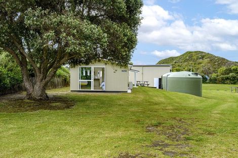 Photo of property in 5 Pipi Crescent, Mahia, 4198