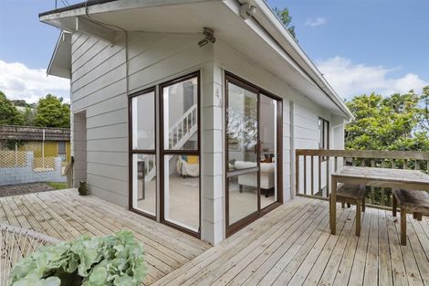 Photo of property in 1/4 Braund Place, Glenfield, Auckland, 0629