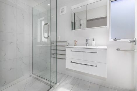 Photo of property in 5a Motuhara Road, Plimmerton, Porirua, 5026