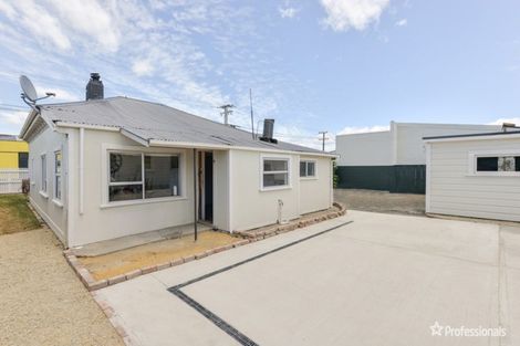 Photo of property in 1 Hereford Drive, Carterton, 5713