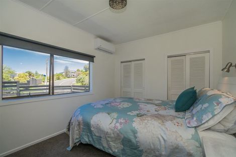 Photo of property in 2 Ridge Road, Tairua, 3508