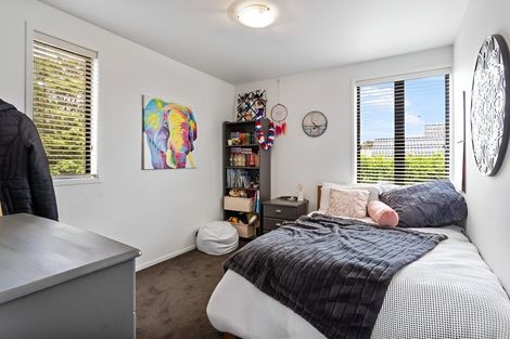 Photo of property in 27 Tamaki Drive, Pakuranga, Auckland, 2010