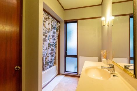 Photo of property in 2/4 Collingwood Street, The Wood, Nelson, 7010