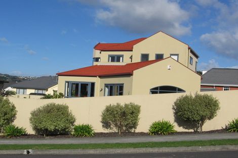 Photo of property in 6 Radstock Grove, Churton Park, Wellington, 6037