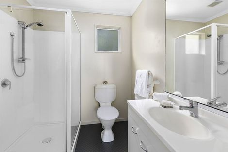 Photo of property in 13c Peterhouse Street, Tawa, Wellington, 5028