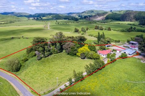 Photo of property in 300 Hinemoa Valley Road, Kaitawa, Pahiatua, 4981