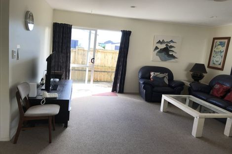 Photo of property in 5 Rodney Street, Howick, Auckland, 2014