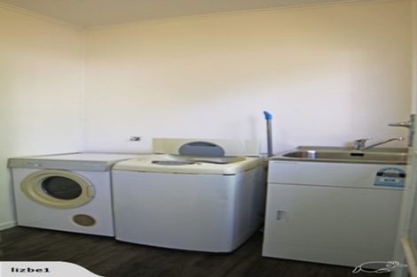 Photo of property in 18 Stanley Road, Glenfield, Auckland, 0629