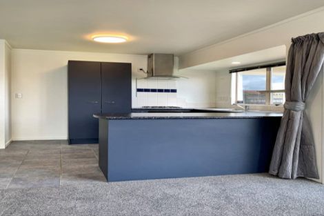 Photo of property in 10/520 Don Buck Road, Westgate, Auckland, 0614