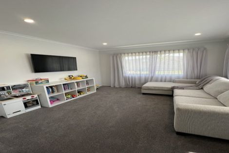 Photo of property in 28 Thomason Crescent, Pokeno, 2402