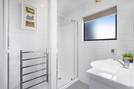 Photo of property in 29 Greystoke Lane, Avonhead, Christchurch, 8042