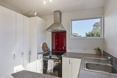 Photo of property in 2 Watson Place, Rangiora, 7400