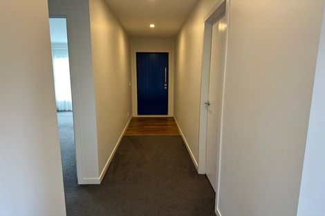 Photo of property in 34 Epic Way, Newlands, Wellington, 6037